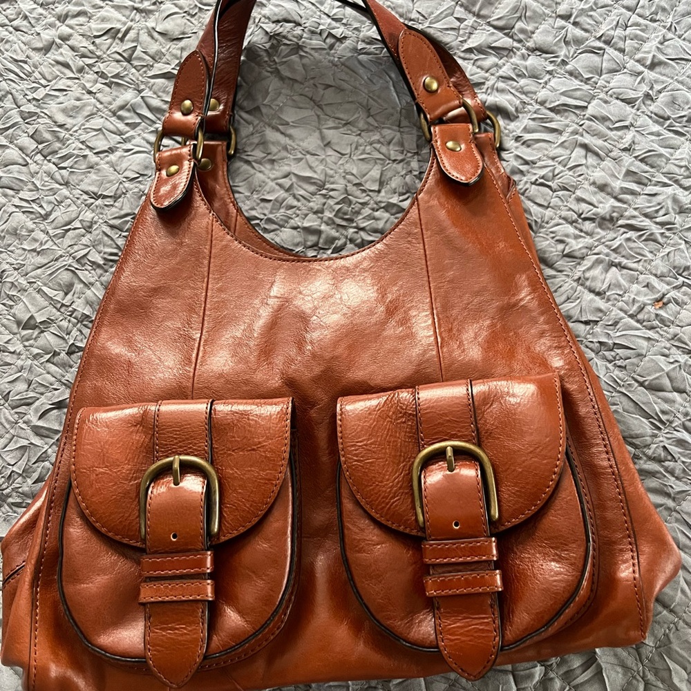 Banana Republic brown shoulder bag.